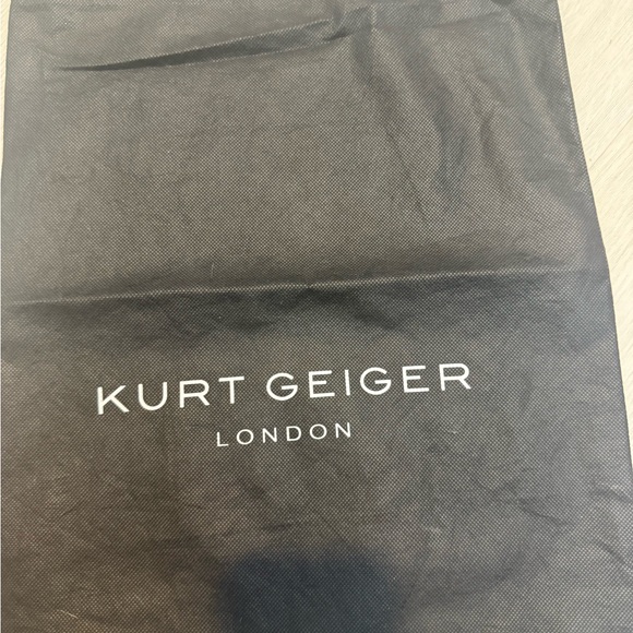 Kurt Geiger Bundle of scarf twilly 47’and dust bag New - Picture 4 of 4